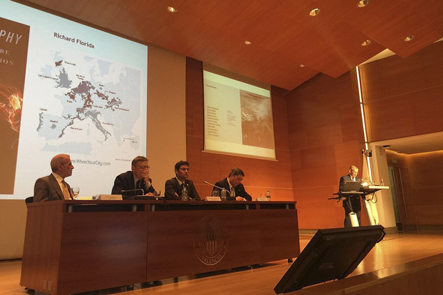 El alcalde de Sagunto afirma que el gobierno estatal ha retrasado el corredor mediterráneo hasta límites difícilmente admisibles en un estado de derecho