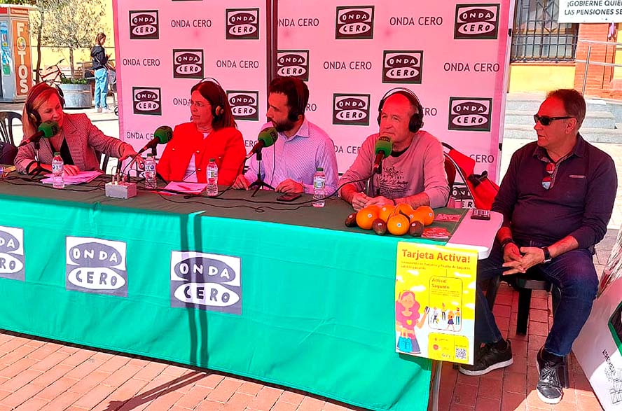 El ayuntamiento reivindica el comercio local y los mercados municipales 