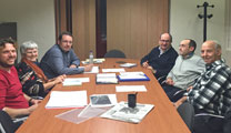 Los concejales de Promoción Económica y de Mantenimiento se reúnen con los vecinos del Pla del Bou