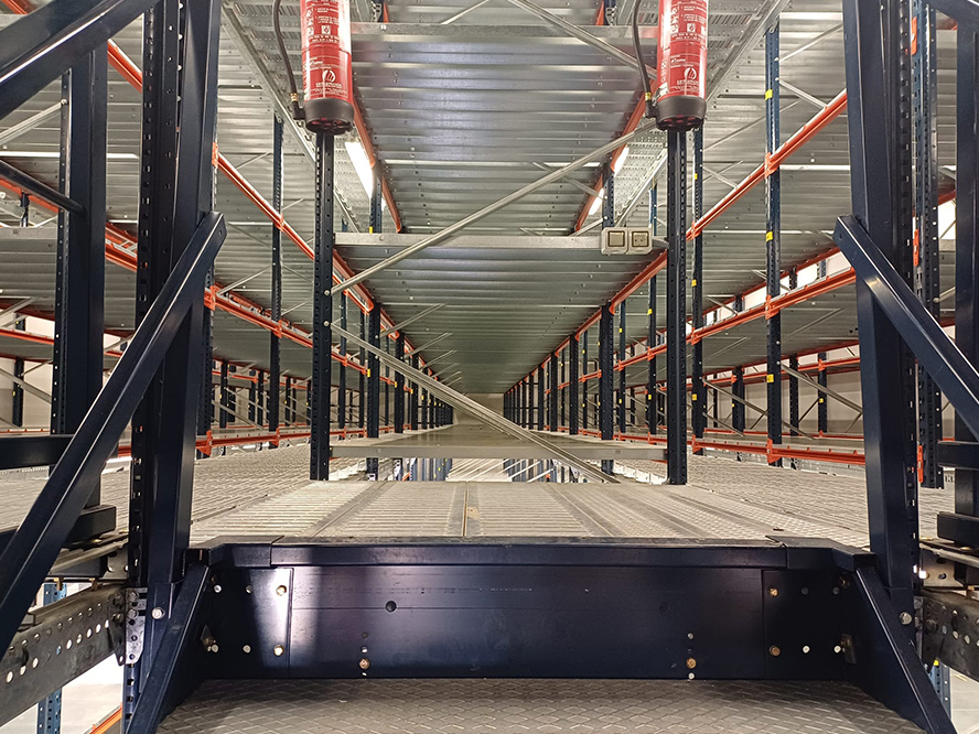 El Ayuntamiento de Sagunto inicia el traslado del Archivo Industrial para su mejor conservación y catalogación