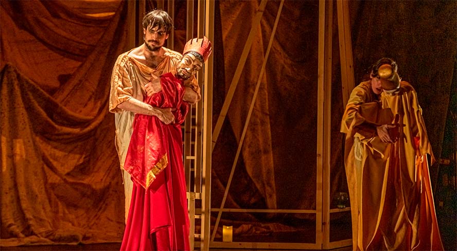 Sagunto a Escena inaugura su 40.ª edición con una versión de Edipo en valenciano, con títeres y coro