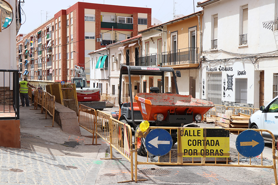 El Ayuntamiento de Sagunto inicia las actuaciones de mejora de las calles Caballeros, José Lerma y Gilet