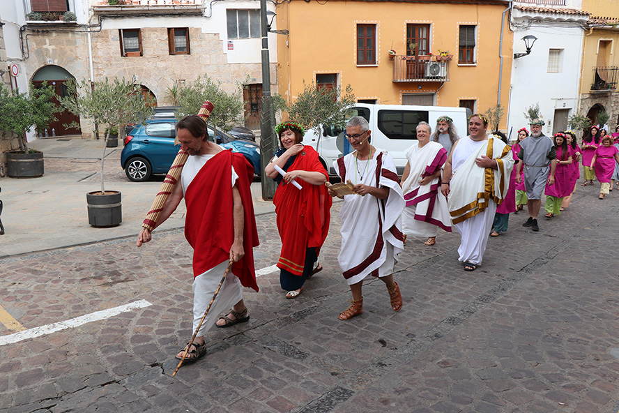 La Pompa y Totum Latine cierra los Ludi Saguntini