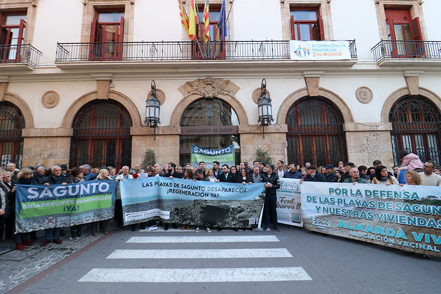 El Ayuntamiento de Sagunto se suma a la reclamación de las asociaciones vecinales para la regeneración de las playas
