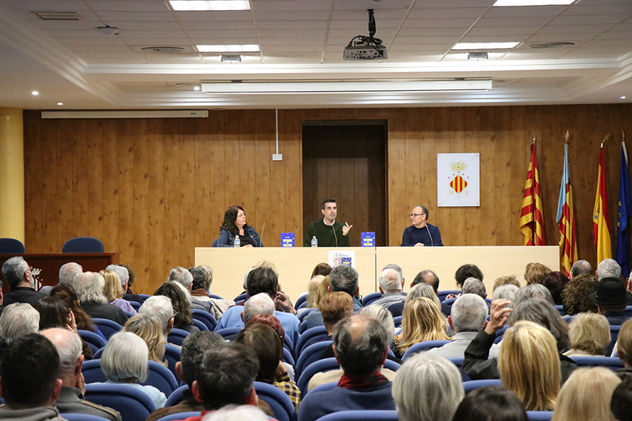 Comienza la nueva edición de Diàlegs de Llibres, un ciclo de encuentros con escritores y escritoras