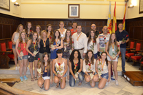 El alcalde y la delegada de Deportes en funciones reciben al equipo cadete del BM Morvedre tras lograr ser terceras de España en su categoría