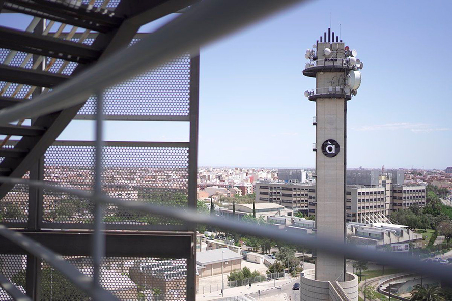 El Pleno de Sagunto reclama que la lengua vehicular de la radiotelevisión autonómica À Punt sea el valenciano