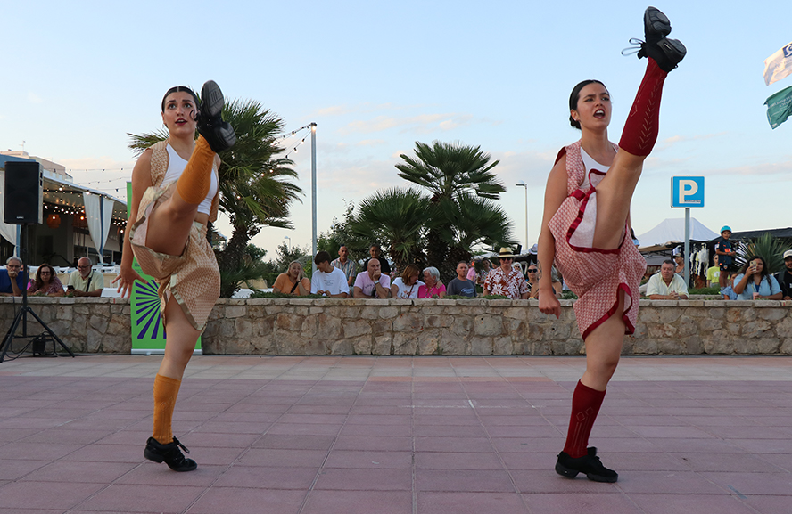 Cientos de personas disfrutaron de la VIII edición del festival Fem(me) Dansa del área de Igualdad