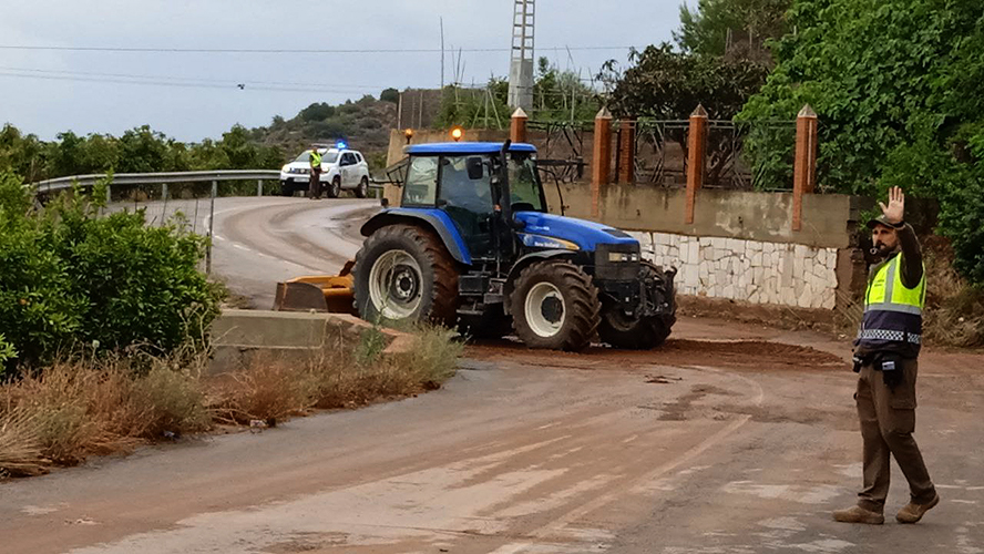 El Consell Local Agrari adecúa varios caminos rurales tras el temporal 