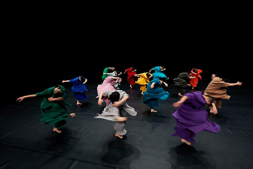 Sagunt a Escena exhibe la propuesta coreográfica del gesto repetido de la compañía Tao Dance Theater