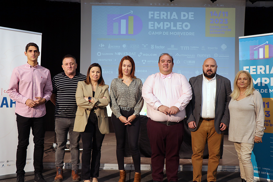 La I Feria de Empleo Comarcal del Camp de Morvedre congrega a 22 empresas y más de 500 personas interesadas en las ofertas