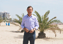 La delegación de Playas ofrece por primera vez en pascua servicios sanitarios y de socorrismo en las playas de Puerto de Sagunto y Almardà