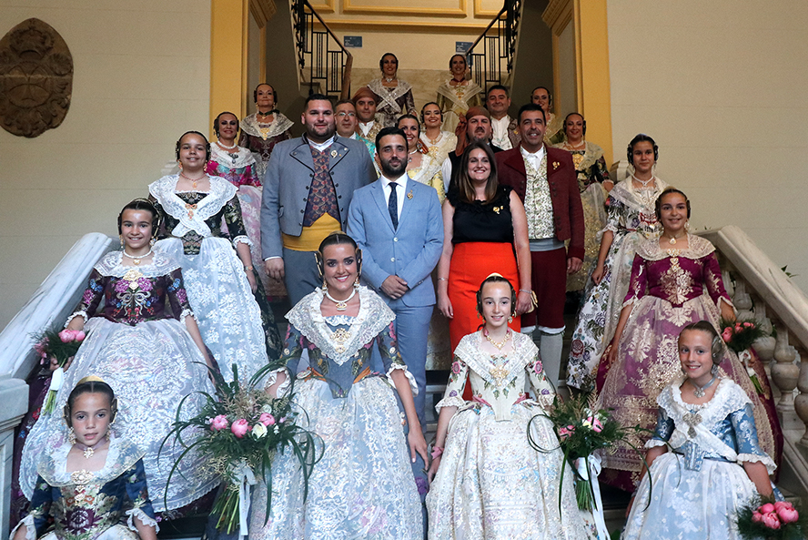 El alcalde de Sagunto proclamó a Núria Bueno y Carla Boix como Falleras Mayores del ejercicio 2023-24