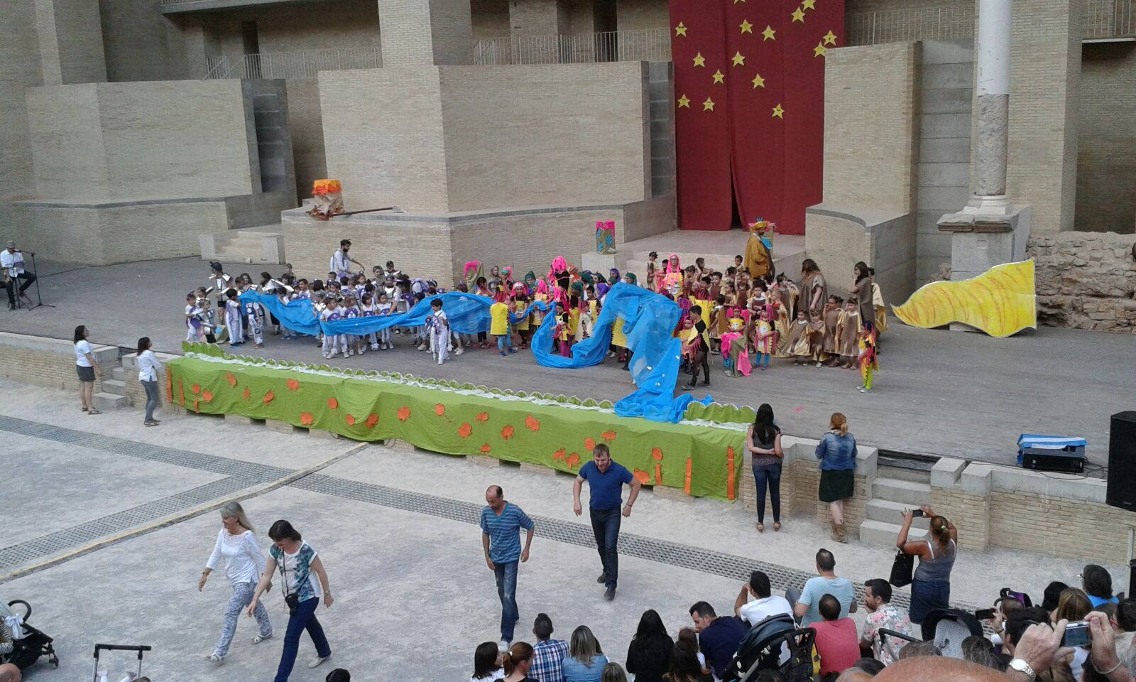 La “Escola Municipal de Teatre” inunda de representaciones la ciudad