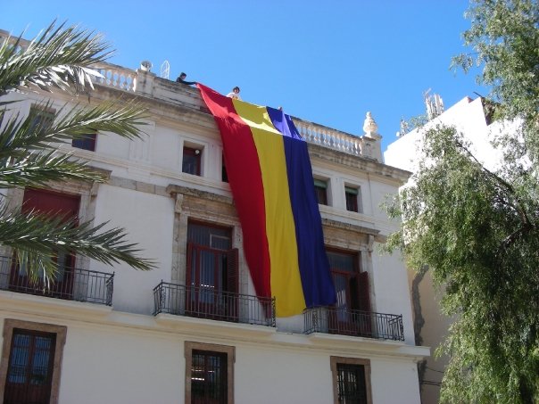 La Junta de Gobierno Local aprueba una declaración institucional en conmemoración del 85º aniversario de la II República Española