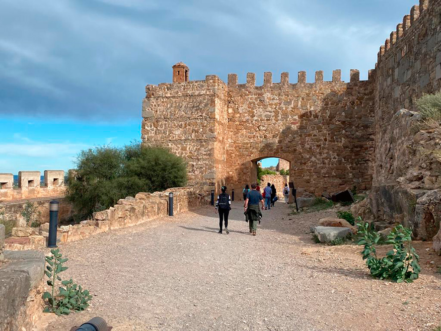 Localizadores de la industria audiovisual visitan Sagunto en un "fam trip" de Film Valencia