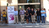 Sagunto guarda un minuto de silencio por el presunto asesinato machista ocurrido en Valencia
